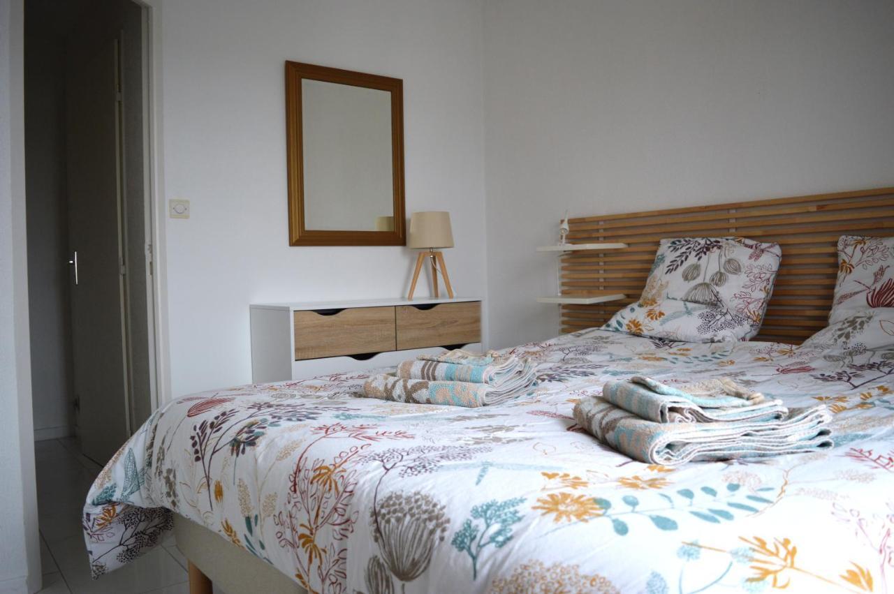 Triplex Avec Jardinet - Wifi - A 400M De La Plage Courseulles-sur-Mer Exterior photo